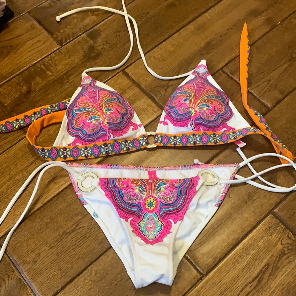 Victoria’s Secret Bikini bottom S top M